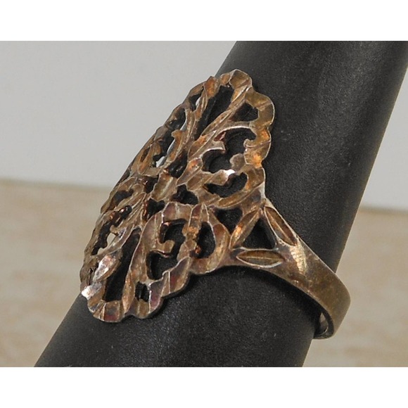 Vintage Sterling Open Work Shield Ring , Size 7 3/4 - Picture 4 of 10